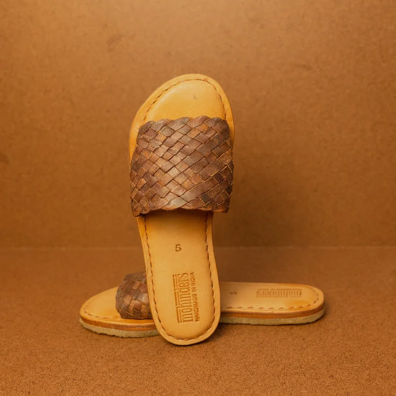 Mohinders Women's Woven Sandal in Walnut