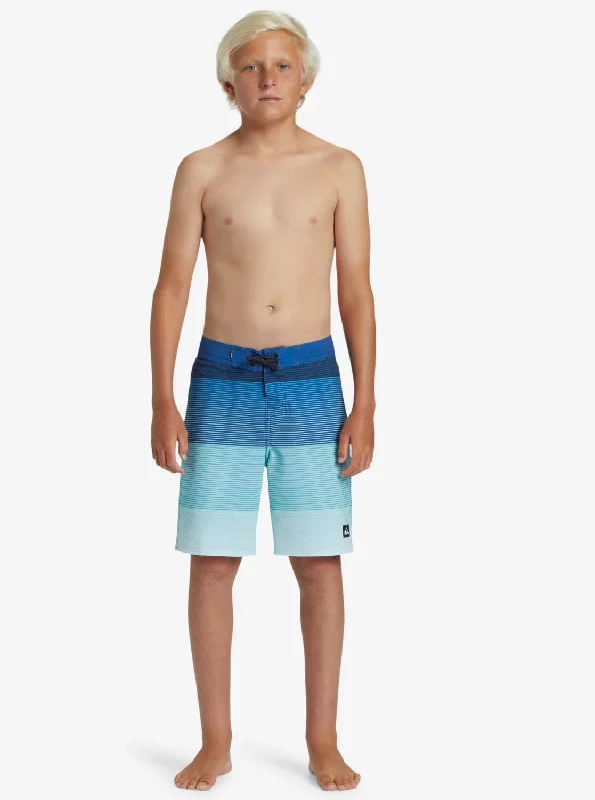 Quiksilver Boy's Surfsilk Massive 17" Boardshorts